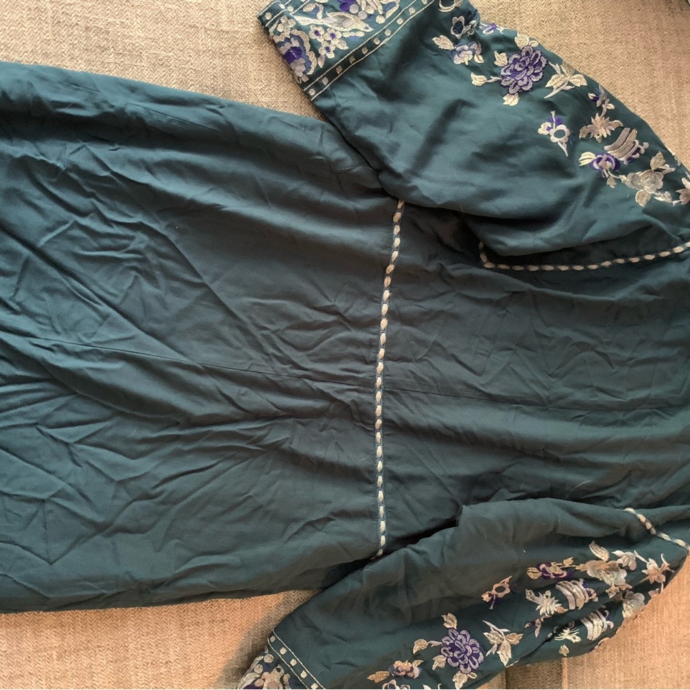 Metallic embroidered duster - Picture 6 of 6